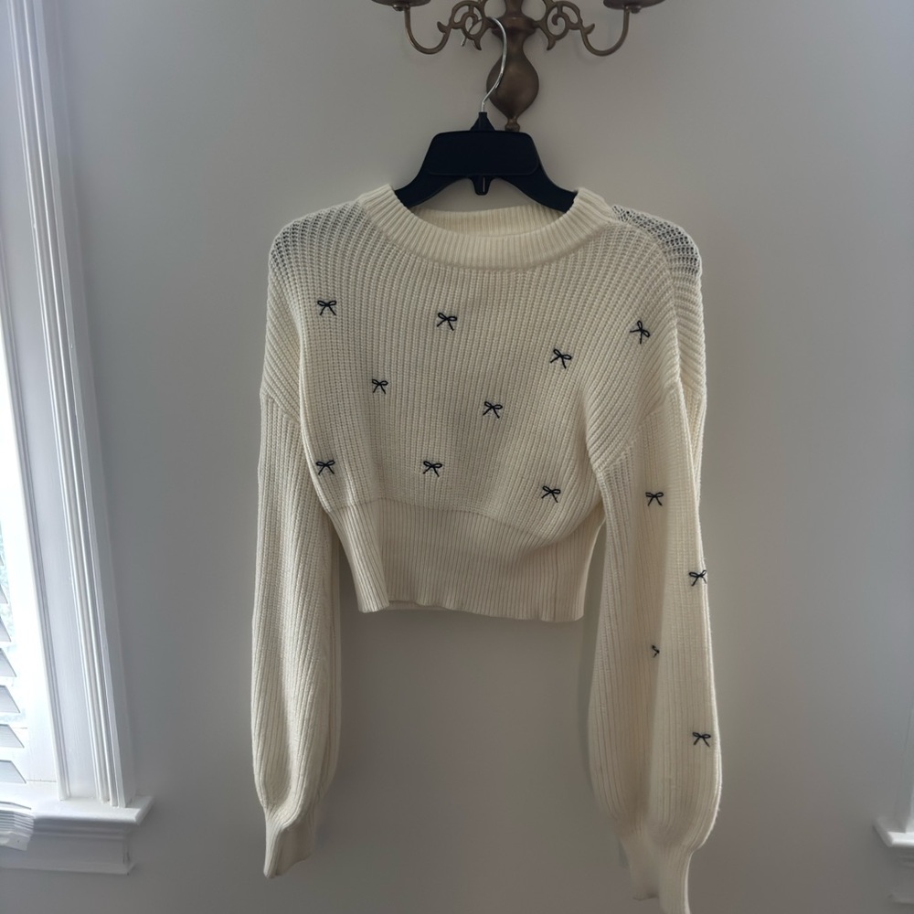 Cropped Cream Sweater with Embroidered Bows Altar’d State